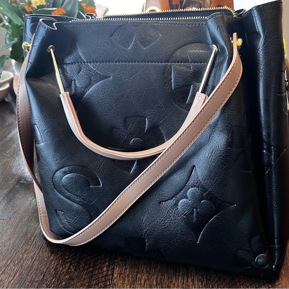Elegant Black Designer Handbag